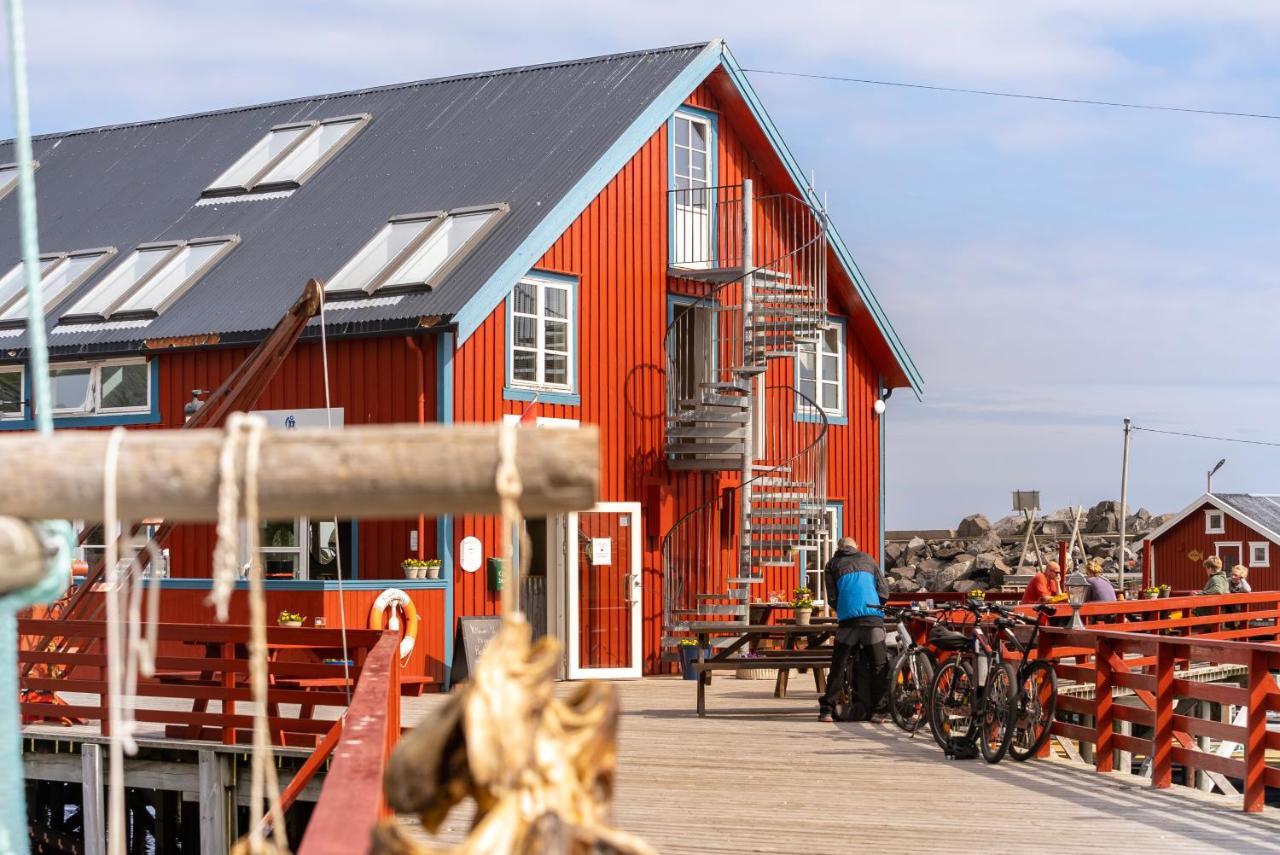 Brygga Restaurant And Rooms Å Exterior foto
